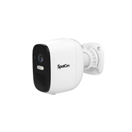 白色 SpotCam Solo 3 電池鏡頭，黑色前面板，裝喺螺絲牆身支架上